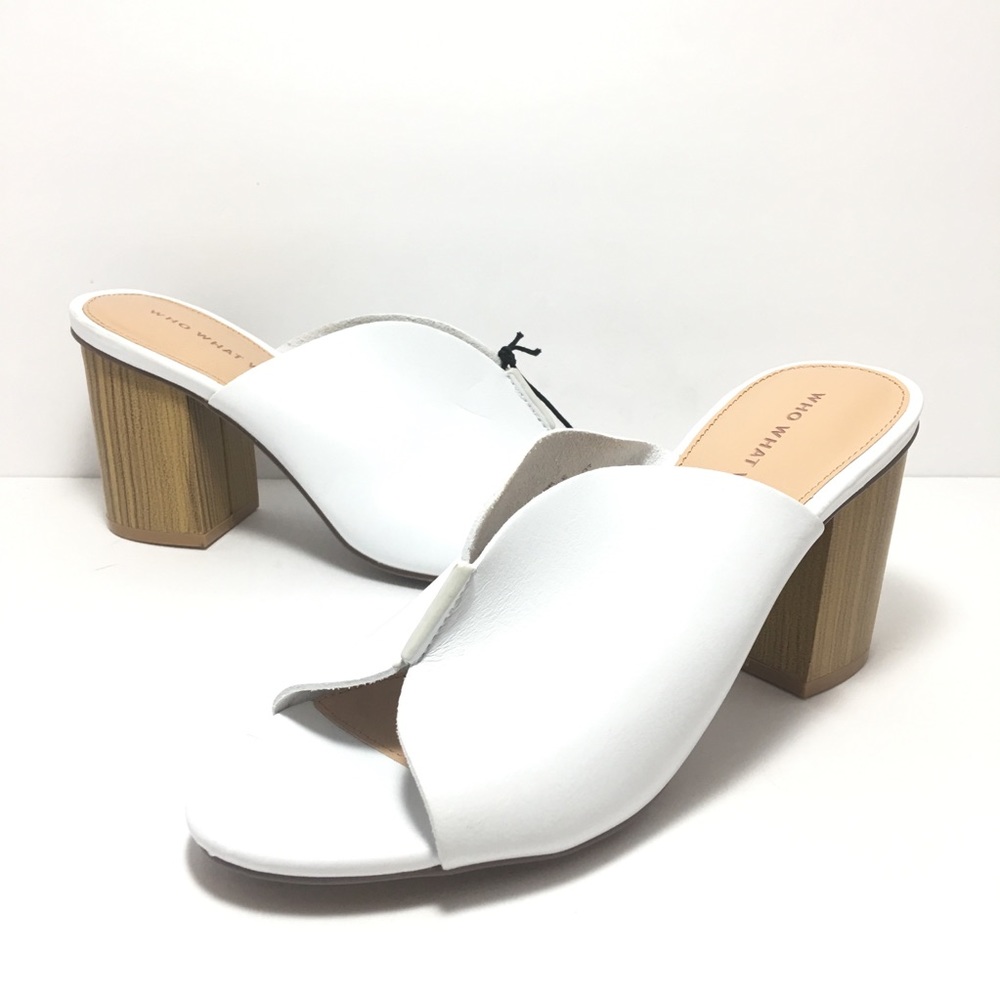 Who what wear Womens Slip On White Sandals wood chunky heel Sz 7.5 and Sz 10